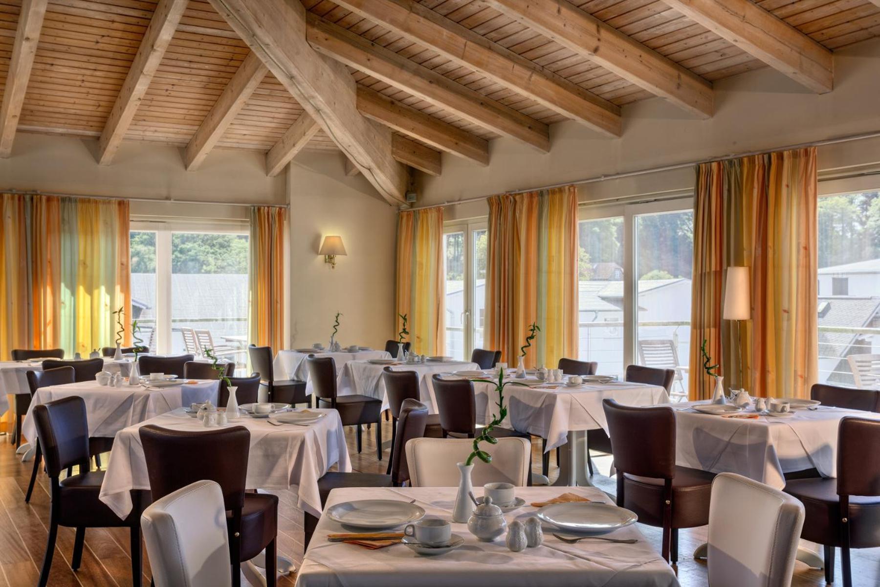 Hotel Vier Jahreszeiten Binz - Adults Only Exterior photo
